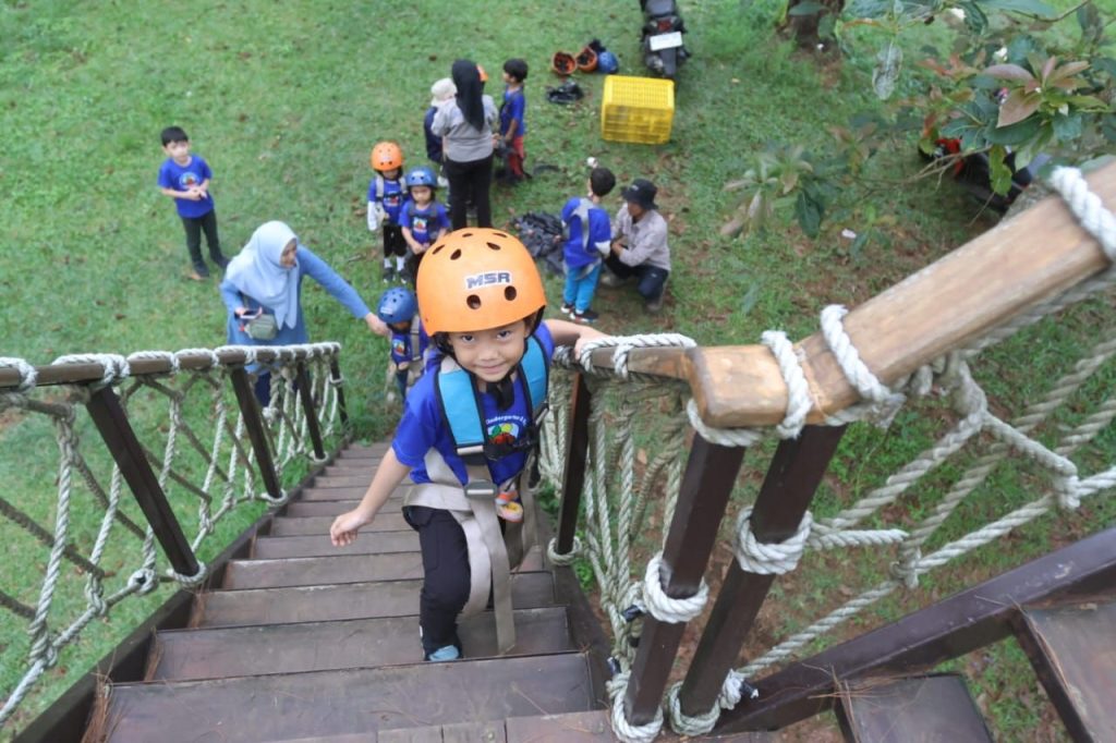 Ratusan Siswa TK 1 Darul Hikam Ikuti Amazing Camp di Lembang